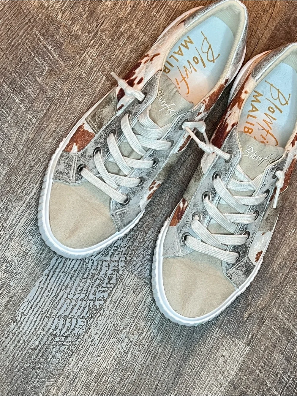 Blowfish Malibu Cow Print Silver Sneakers Women’s Size 11 Western Shoes